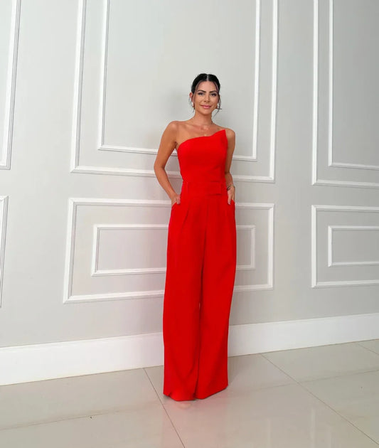 Samia Set – Feminine Sophistication in a Modern Two-Piece