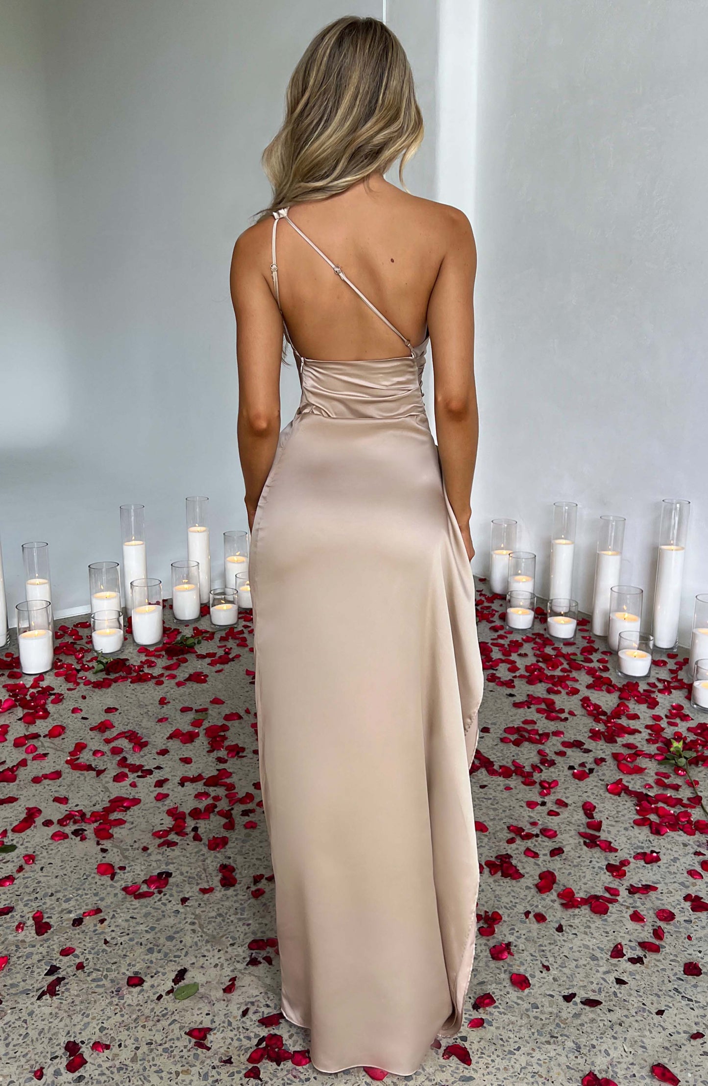 Lola™ | Lace Maxi