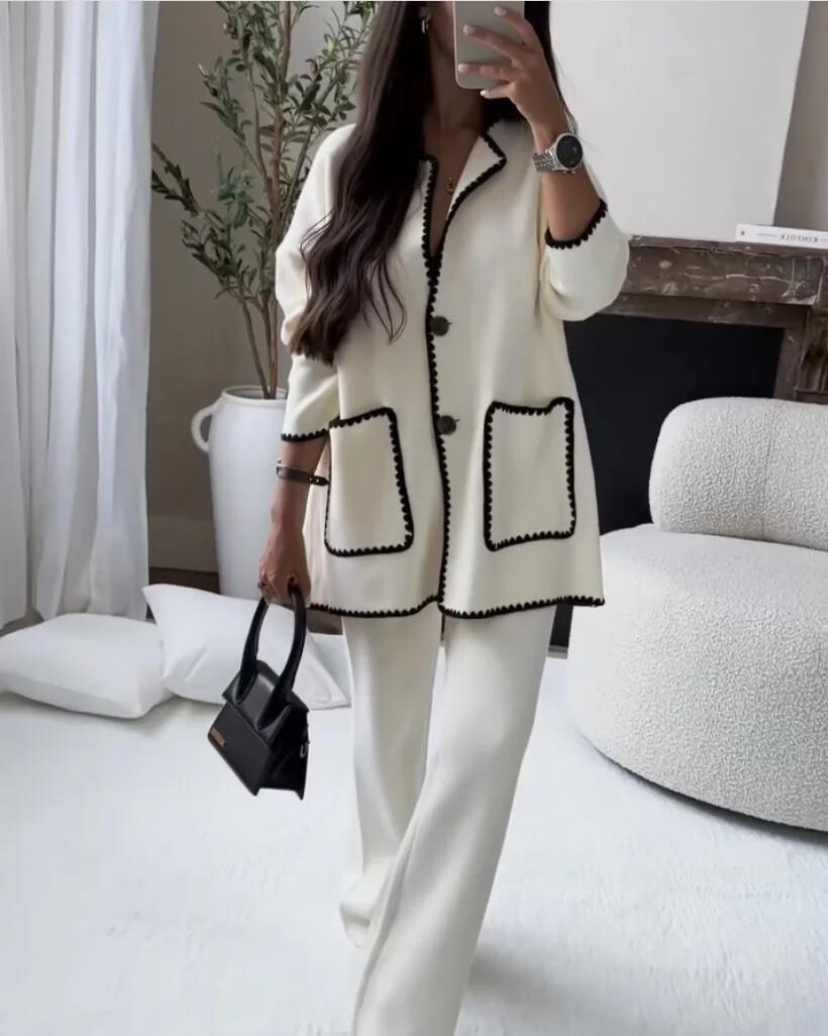 White (Almost sold out) / XL (14-16)