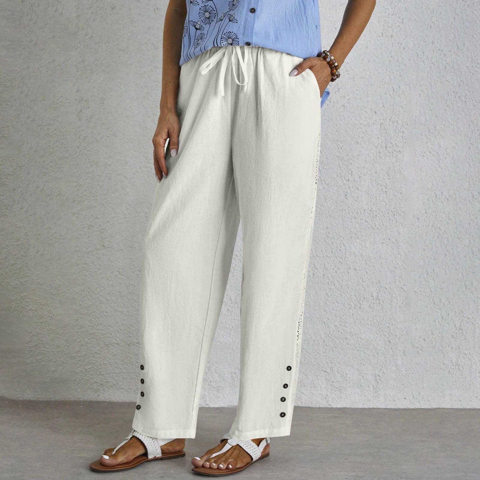 White (Almost sold out) / 2XL (16-18)
