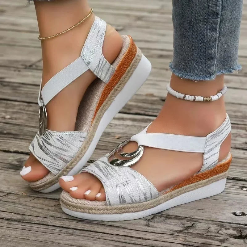 White / 11 US | 42 EU