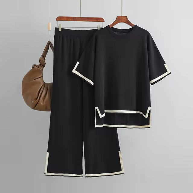 Black (Almost sold out)