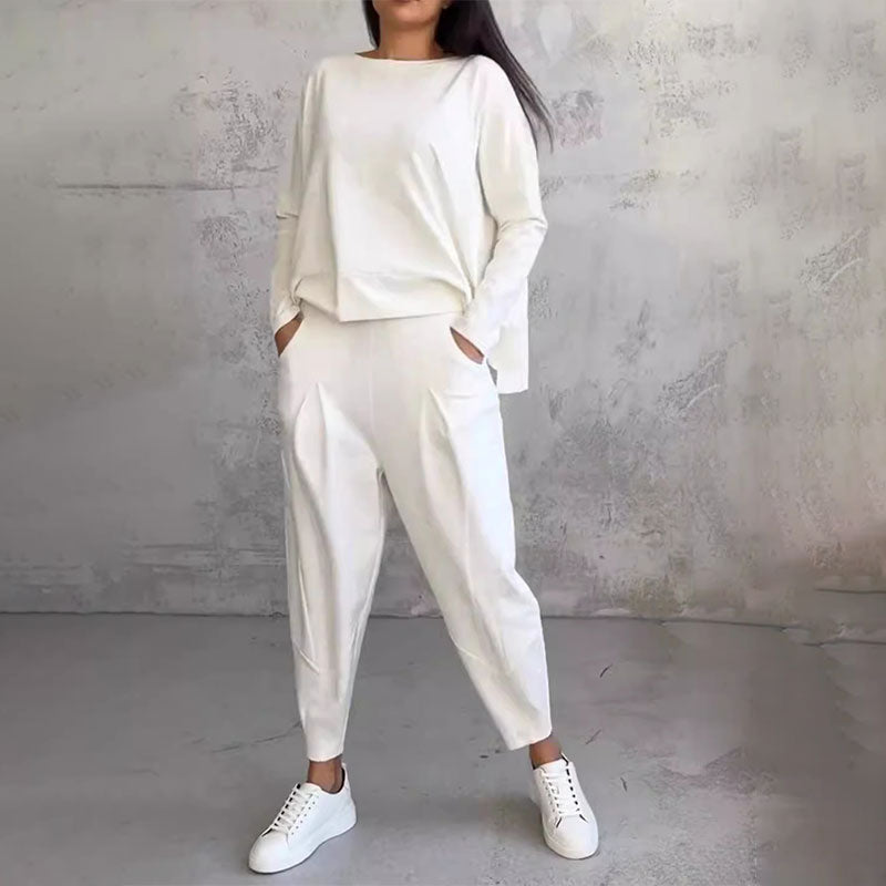 White (Almost sold out) / 5XL (22-24)