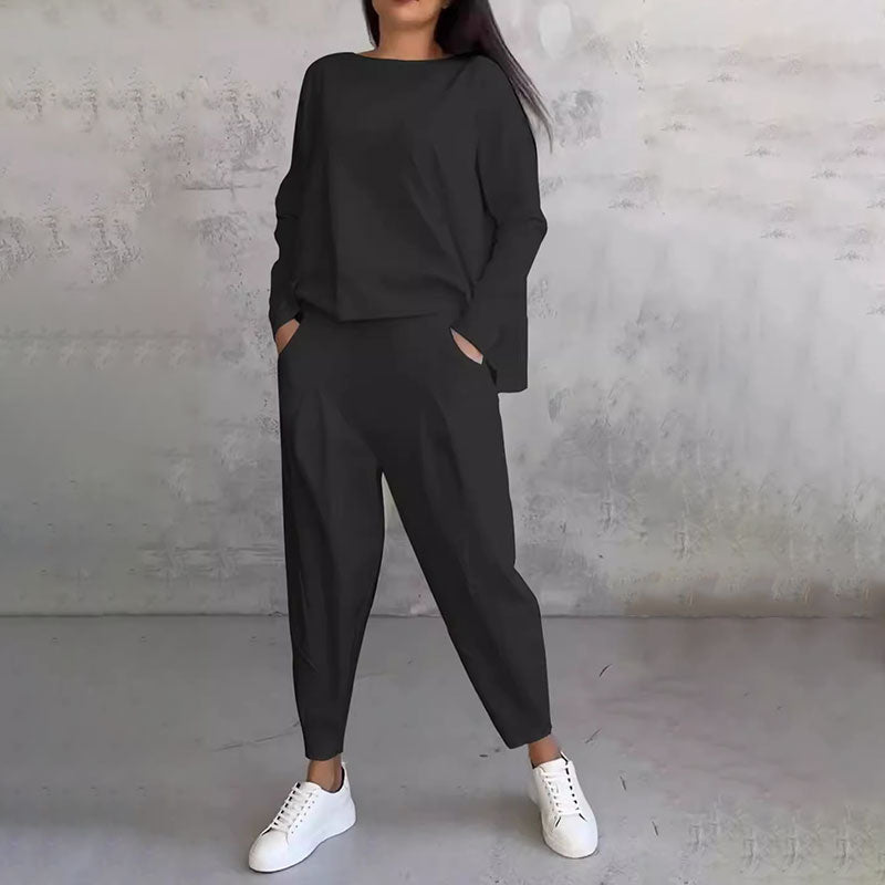 Black (Almost sold out) / 5XL (22-24)